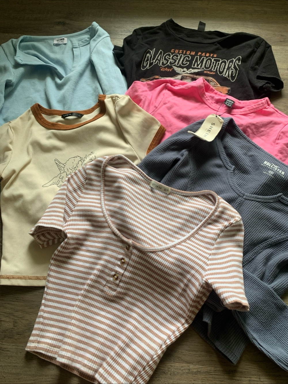 Women's Crop Top Bundle of 6 Size XS Hollister, SHEIN, and more!